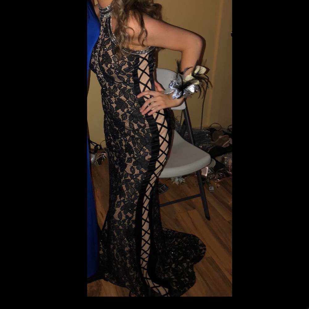 Black & Tan Prom Dress!